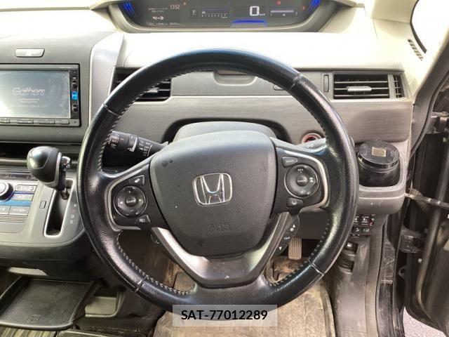 Honda FREED 2016-12 8438151-10