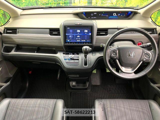 Honda FREED 2017-12 8457523-1