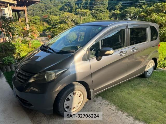 Honda FREED 2009-12 8457524-0