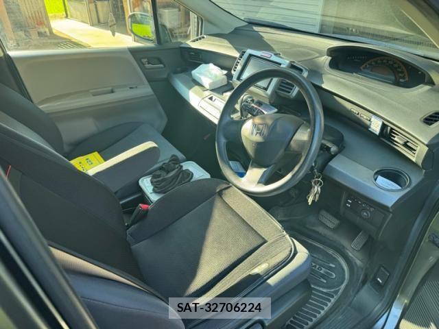Honda FREED 2009-12 8457524-9