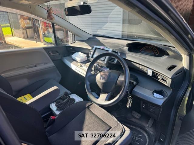 Honda FREED 2009-12 8457524-5