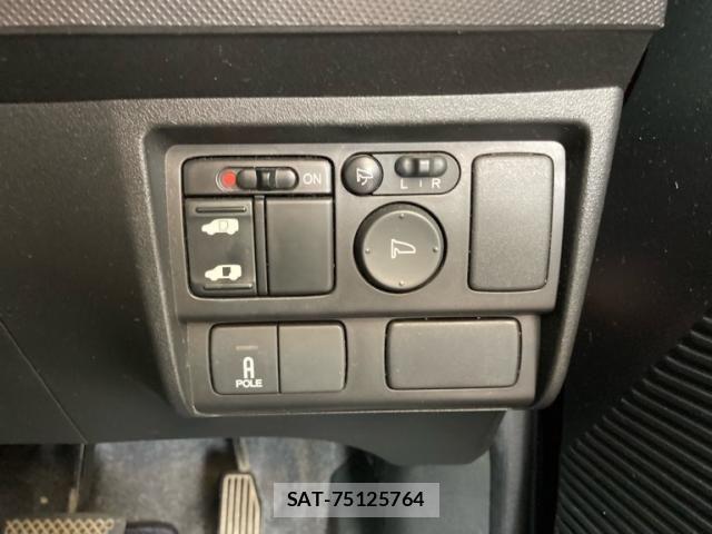 Honda FREED 2010-03 8457526-16