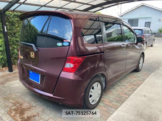 Honda FREED 2010-03 8457526-3