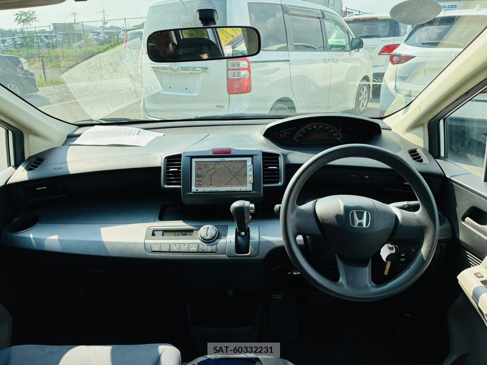Honda FREED 2009-11 8442111-12