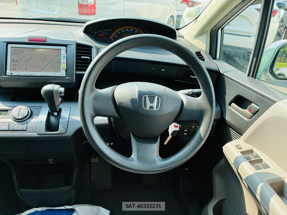 Honda FREED 2009-11 8442111-13
