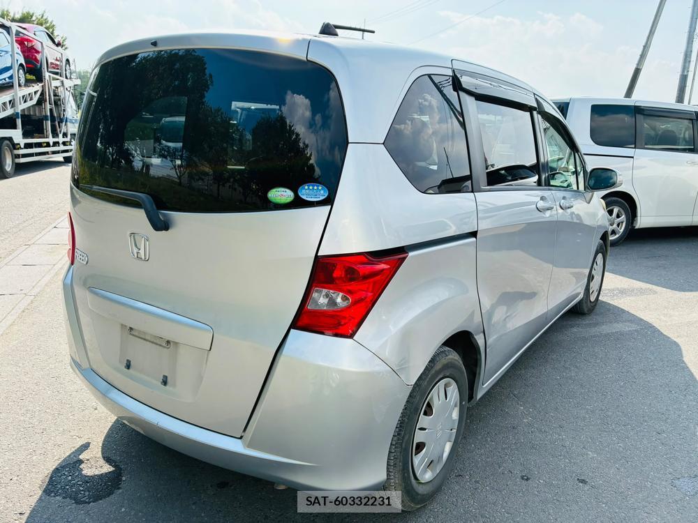 Honda FREED 2009-11 8442111-4