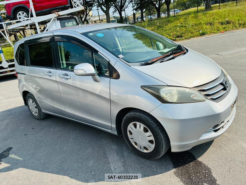 Honda FREED 2009-11 8442111-6