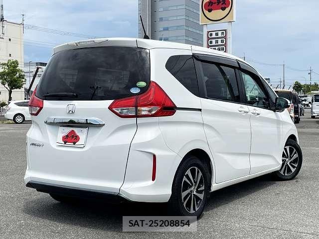 Honda FREED 2019-05 8524975-2