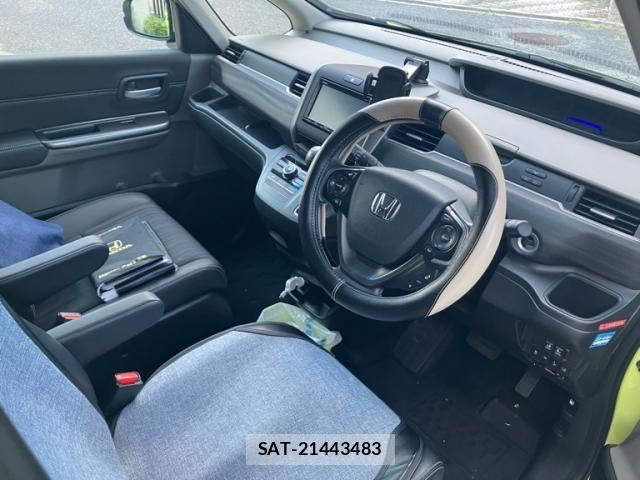 Honda FREED 2017-02 8561986-11