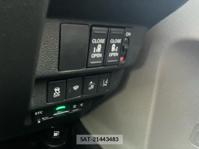 Honda FREED 2017-02 8561986-17
