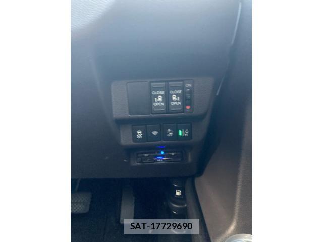Honda FREED 2023-02 8561977-18