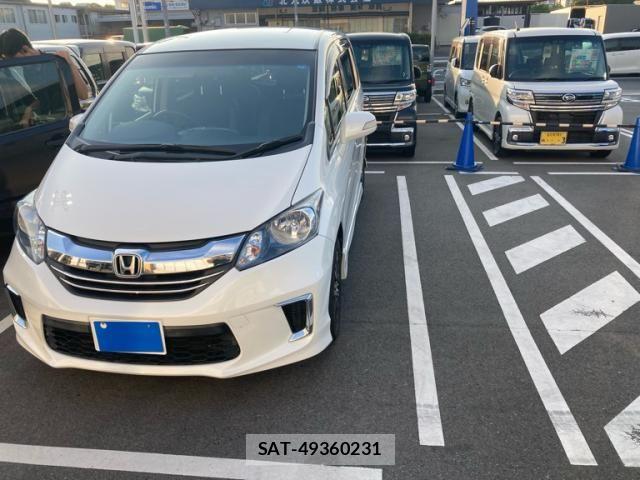Honda FREED 2015-01 8561985-1