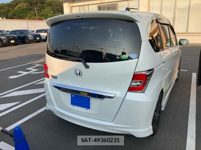Honda FREED 2015-01 8561985-2