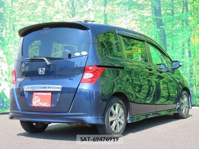 Honda FREED 2009-11 8561989-5