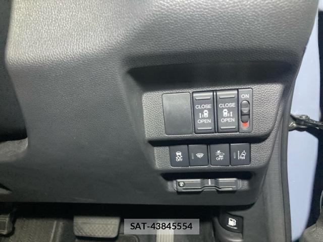 Honda FREED 2024-03 8561976-17