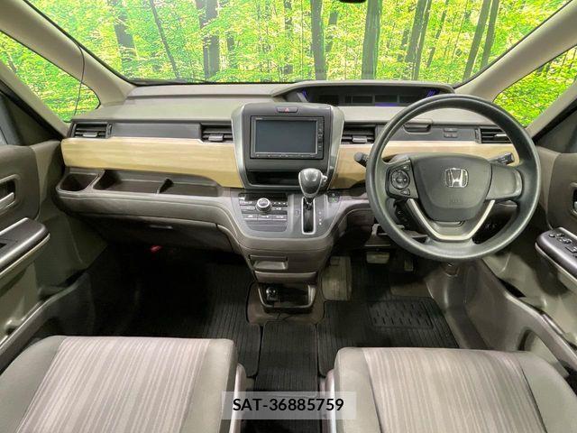 Honda FREED 2017-11 8666179-1