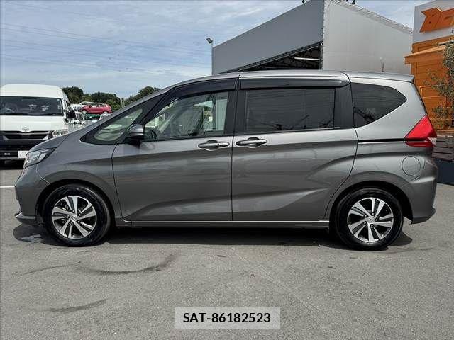 Honda FREED 2022-05 8659196-10