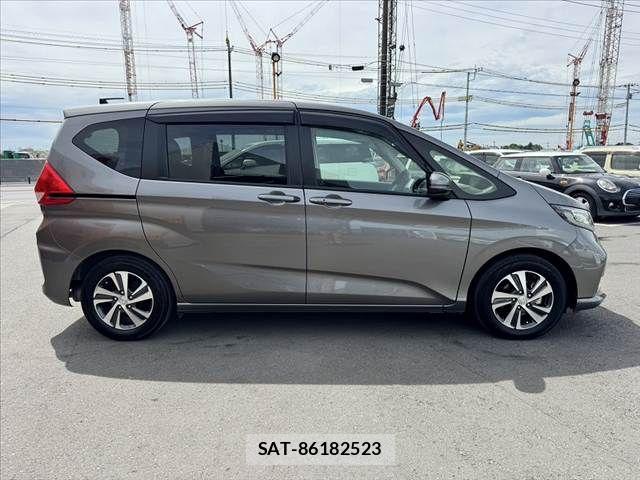 Honda FREED 2022-05 8659196-11