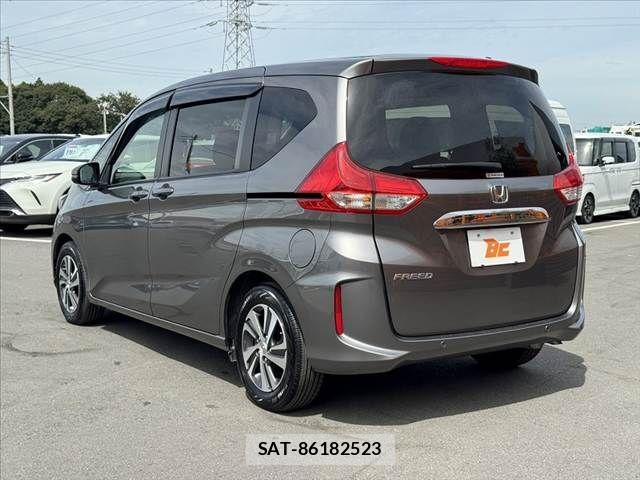 Honda FREED 2022-05 8659196-12