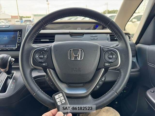Honda FREED 2022-05 8659196-6