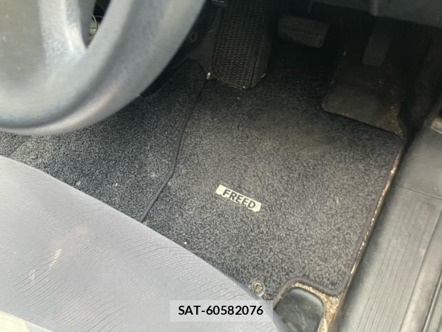 Honda FREED 2010-08 8659215-17