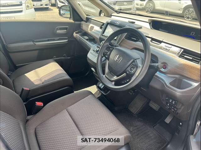 Honda FREED 2020-03 8666178-12