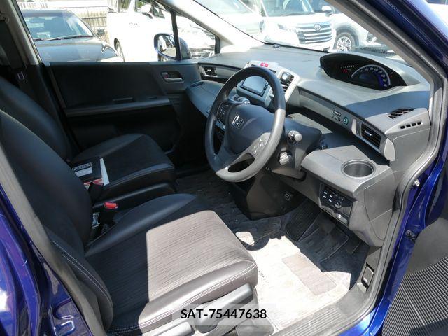 Honda FREED 2016-07 8659208-11