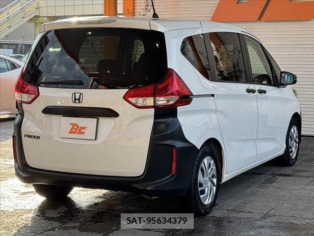 Honda FREED 2019-03 8666181-12