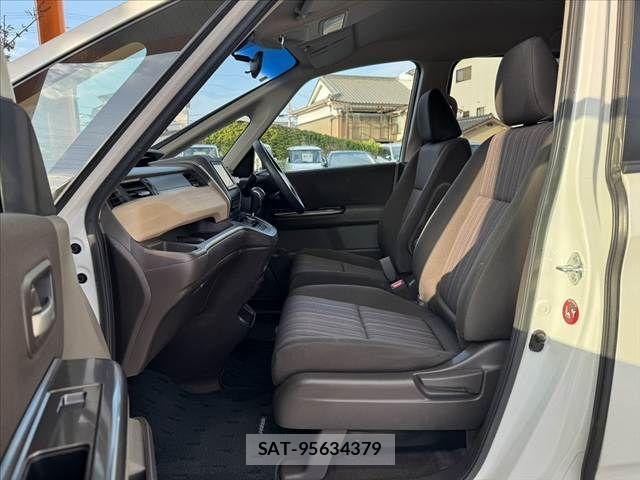 Honda FREED 2019-03 8666181-17