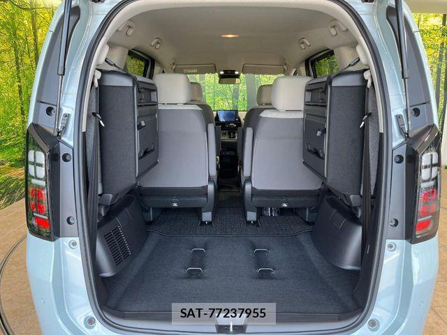 Honda FREED 2025-10 8685581-10