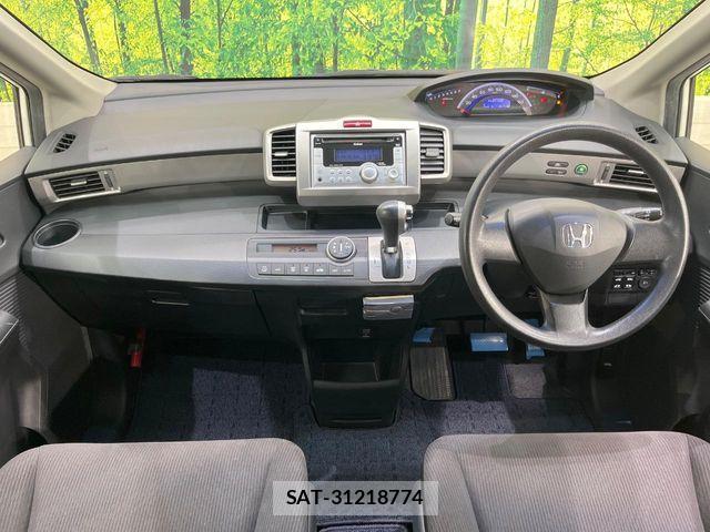 Honda FREED 2011-09 8685587-1