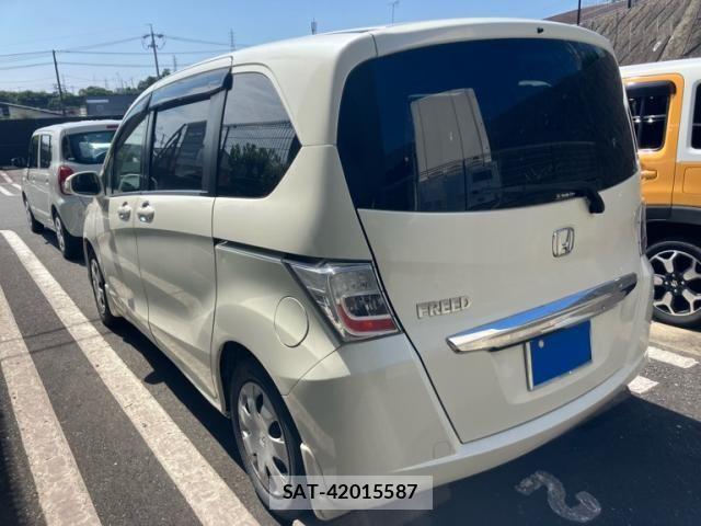 Honda FREED 2012-11 8685588-6