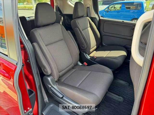 Honda FREED 2023-04 8685583-17