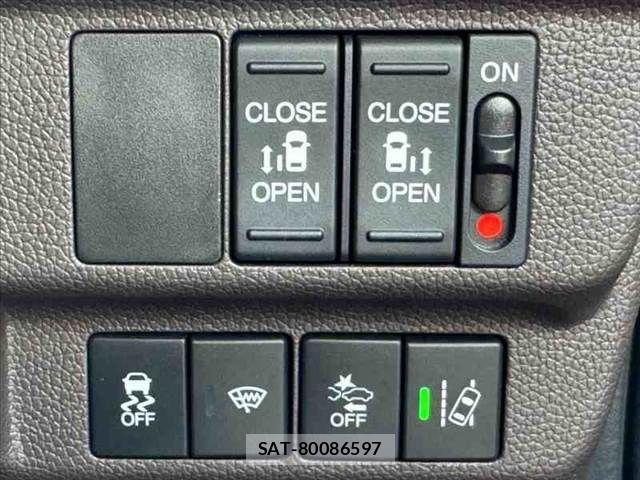 Honda FREED 2023-04 8685583-4