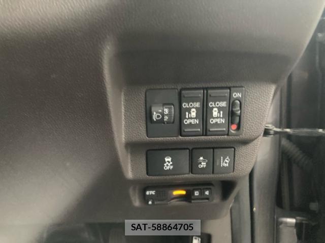 Honda FREED 2017-11 8742301-22