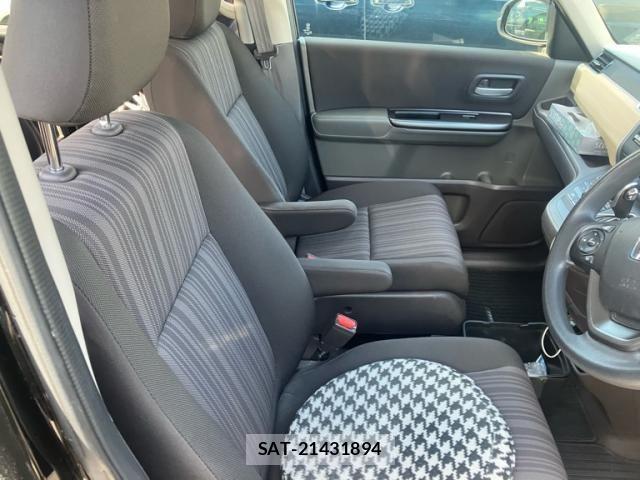 Honda FREED 2018-11 8742296-9