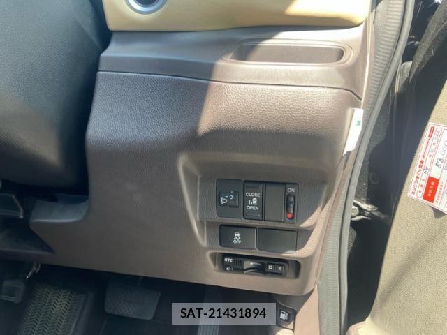 Honda FREED 2018-11 8742296-11