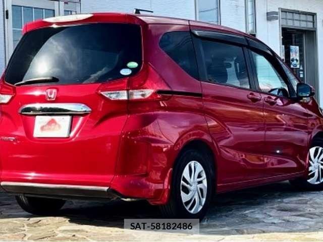 Honda FREED 2018-05 8742293-2