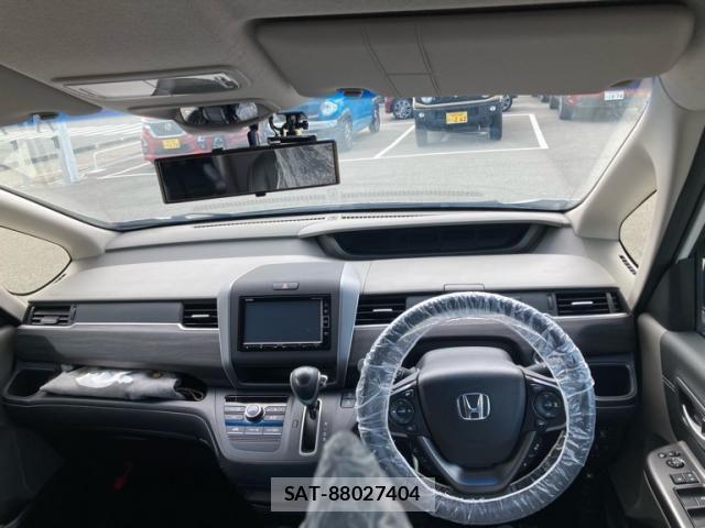 Honda FREED 2018-07 8742298-12