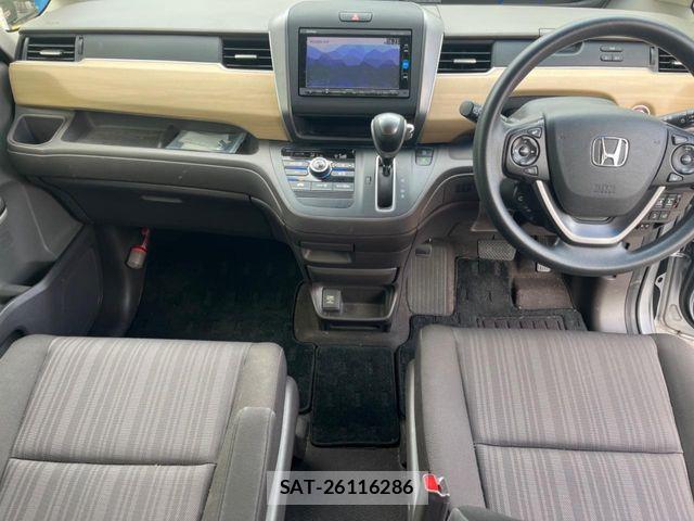 Honda FREED 2016-10 8742294-1