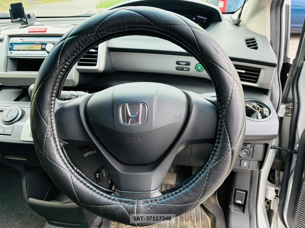 Honda FREED 2013-08 8526855-14