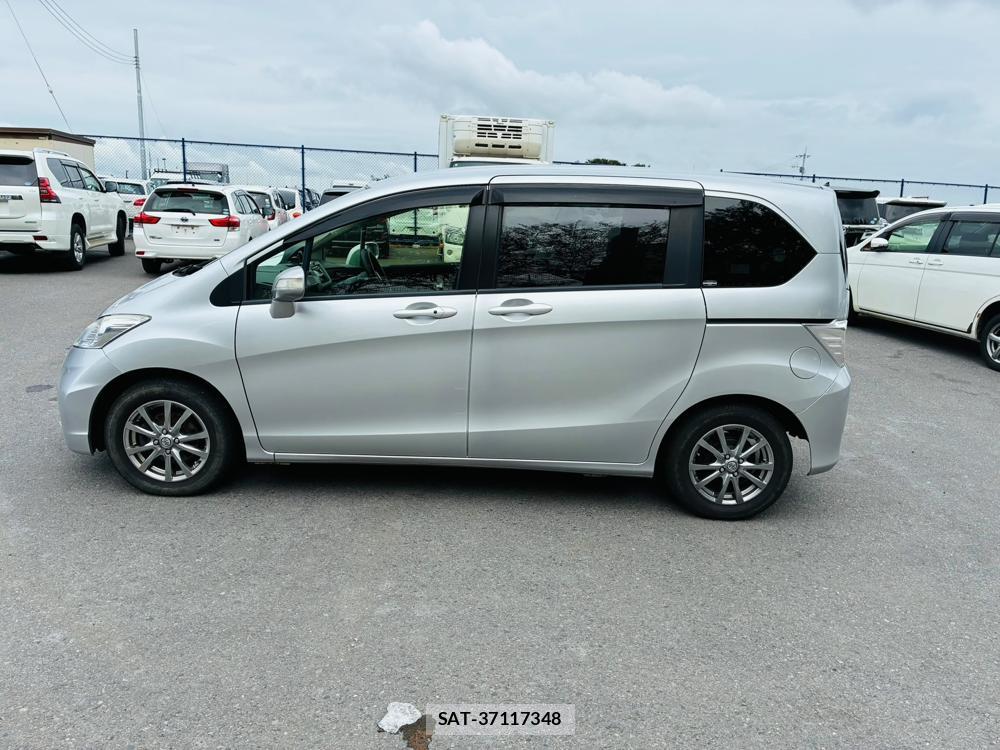 Honda FREED 2013-08 8526855-1