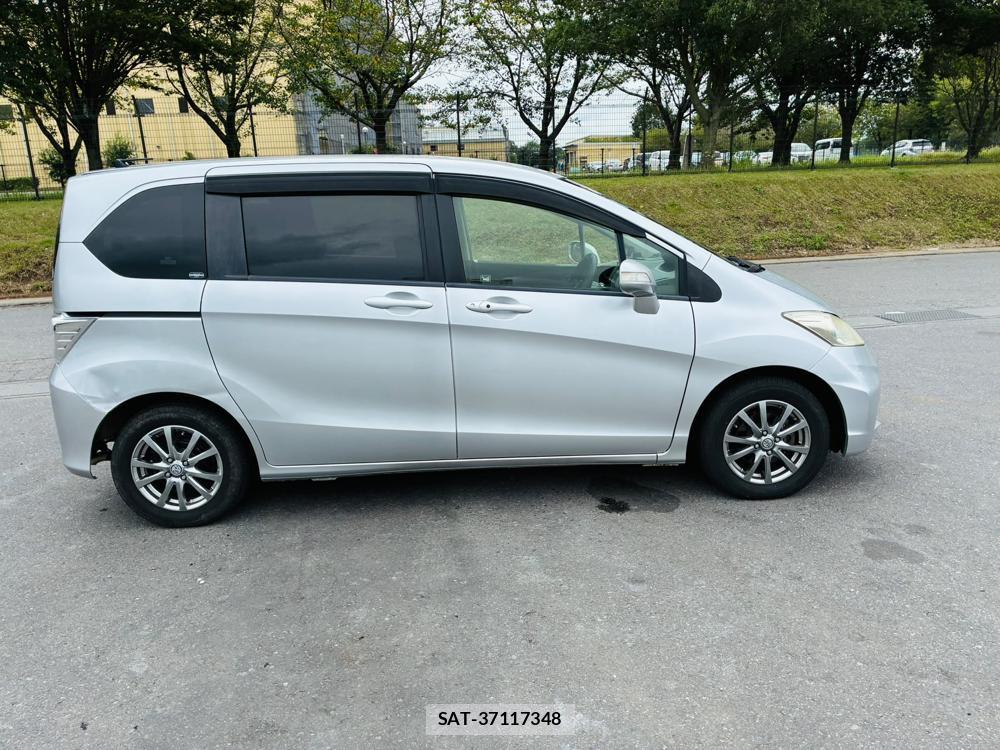 Honda FREED 2013-08 8526855-5