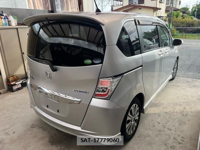Honda FREED 2013-12 8780361-2