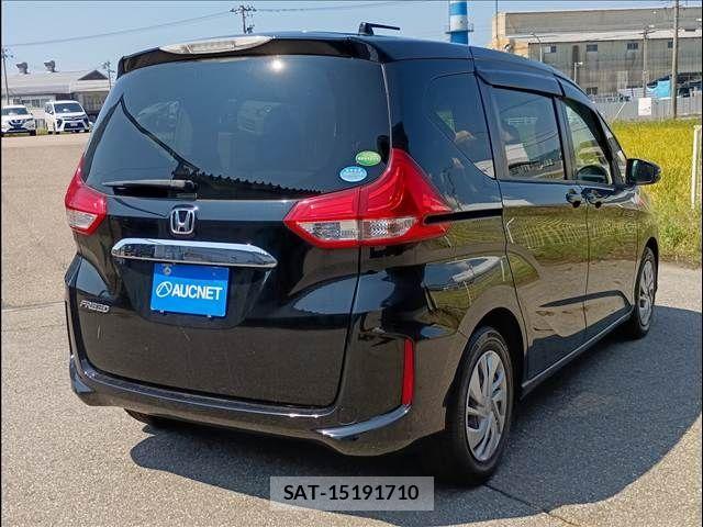 Honda FREED 2017-11 8780357-2
