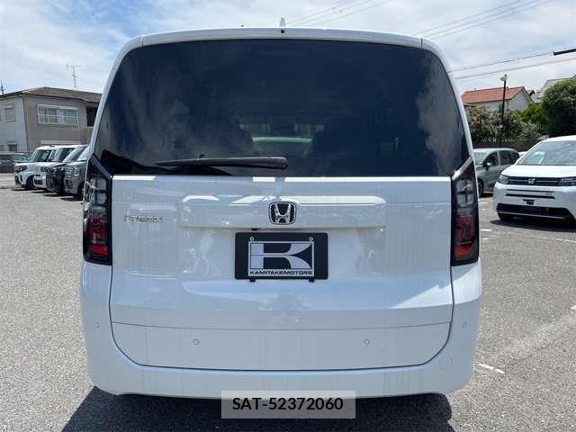 Honda FREED 2025-06 8780351-10