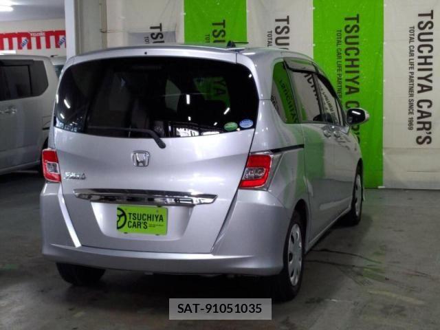 Honda FREED 2016-04 8796025-1