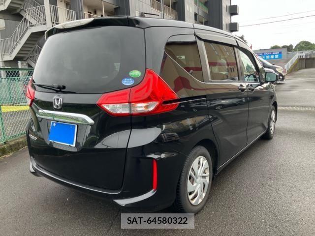 Honda FREED 2018-06 8796023-3