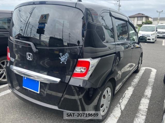 Honda FREED 2015-03 8796027-6