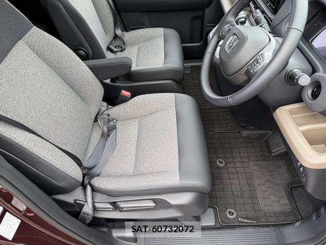 Honda FREED 2026-01 8829142-13